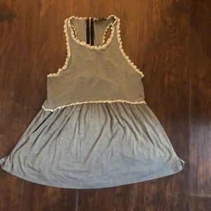 Pol tank with zipper back